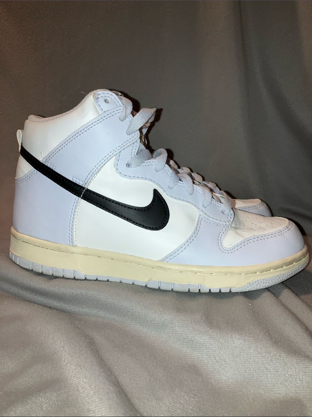 Nike Dunk High GS in Aluminium